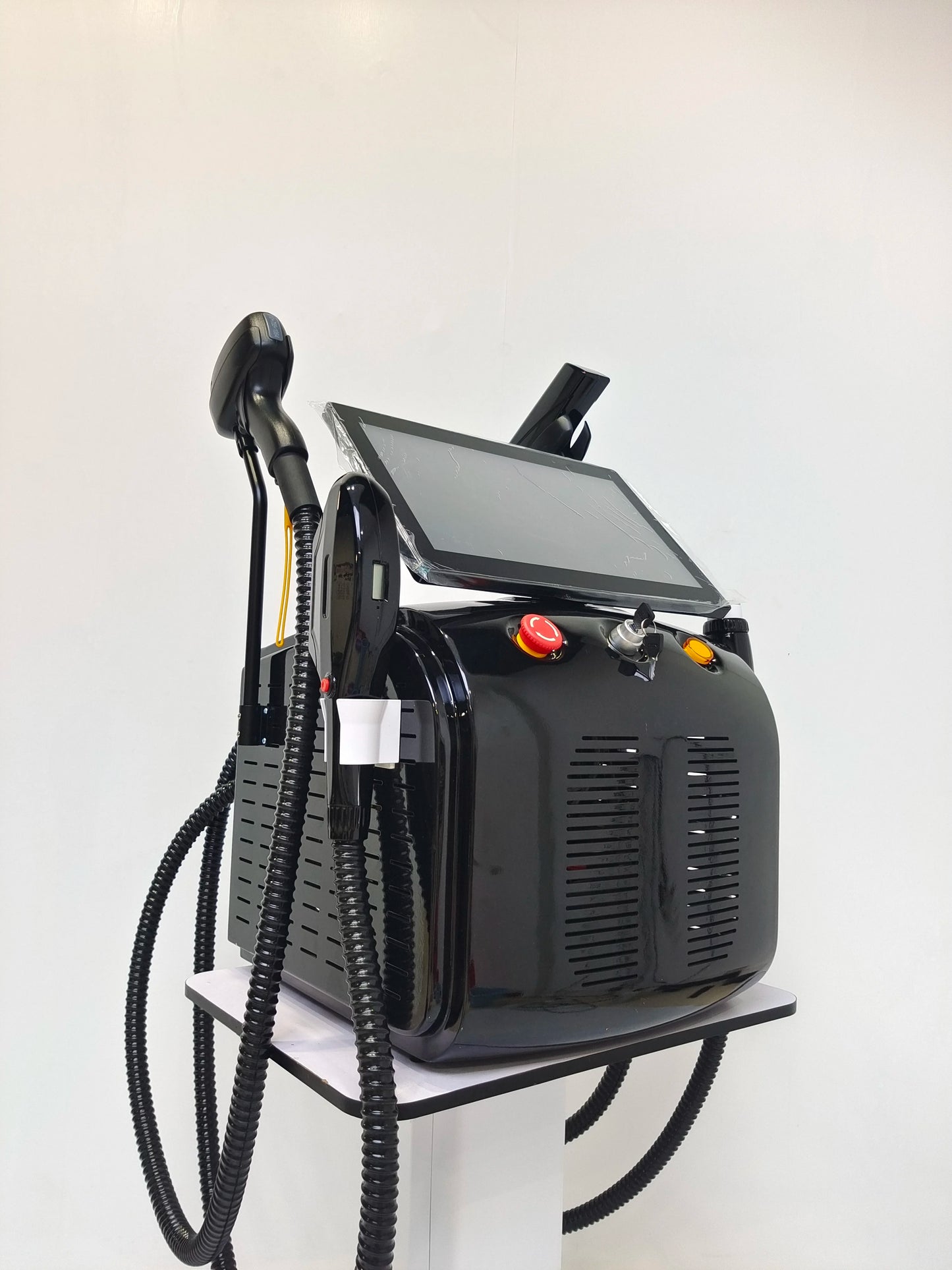 Máquina Laser 4 em 1 - Diodo Pico 808nm Peeling Carbono RF IPL Remoção Tatuagens