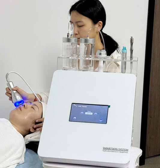Máquina Hidrodermabrasão 4 em 1 - Limpeza Profunda, Peeling Diamante e Martelo Frio